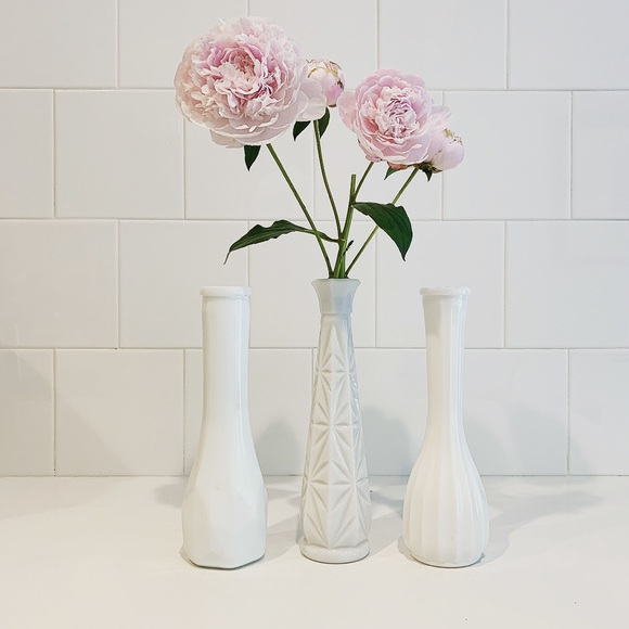 Vintage Other - SALE Vintage Milk Glass Vases